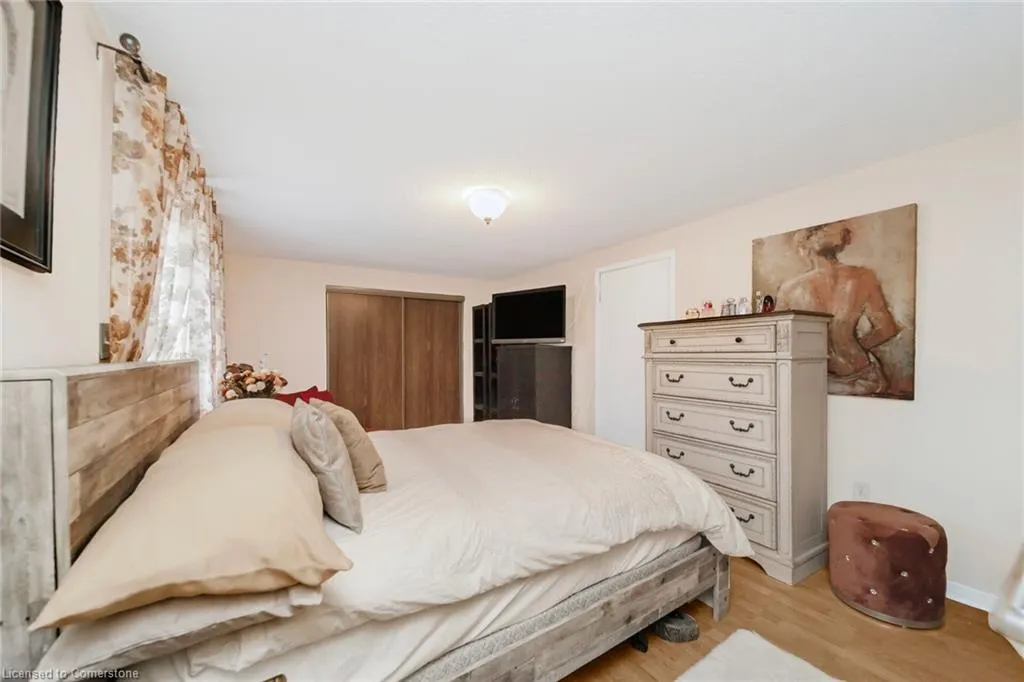 494 Barton Street, #8
