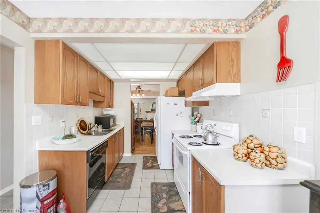 494 Barton Street, #8
