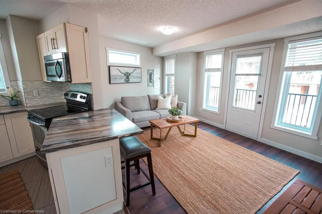 489 East Avenue, #B