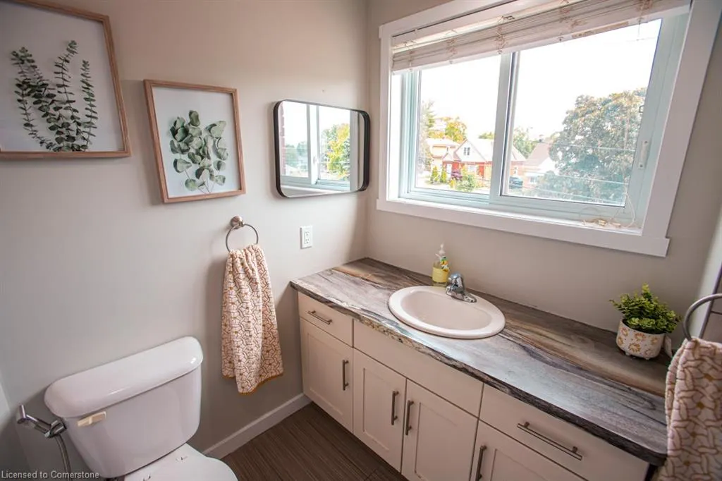 489 East Avenue, #B