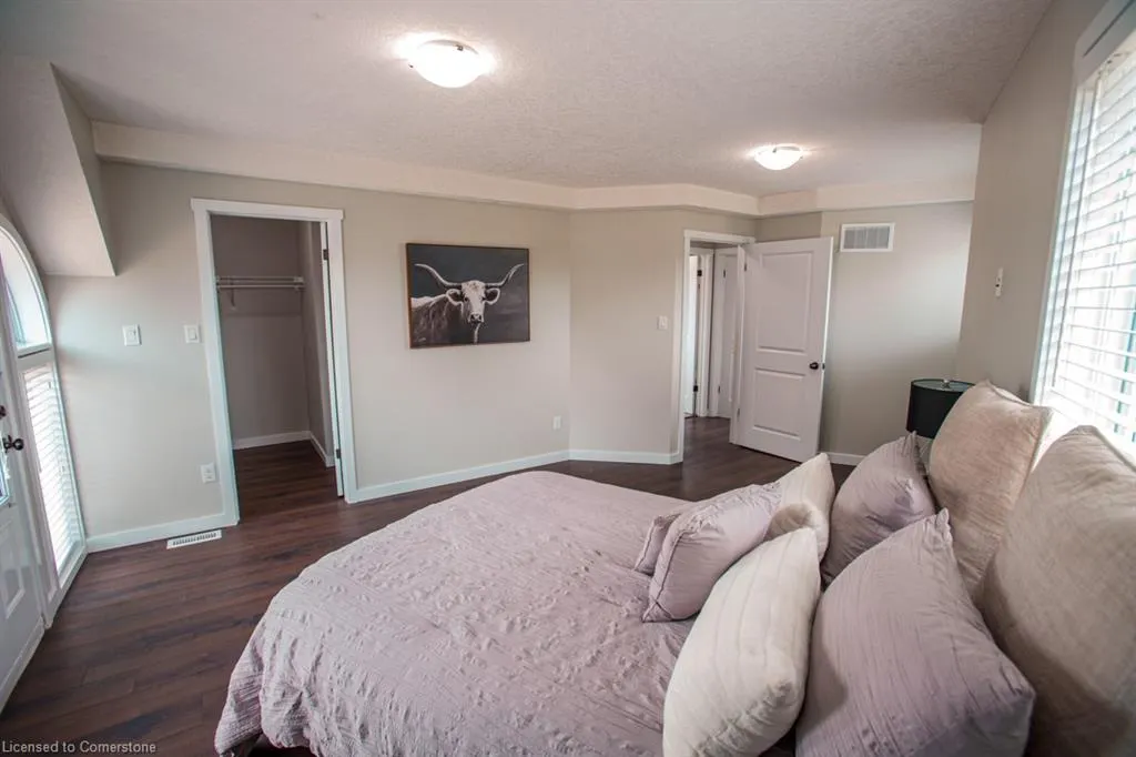 489 East Avenue, #B