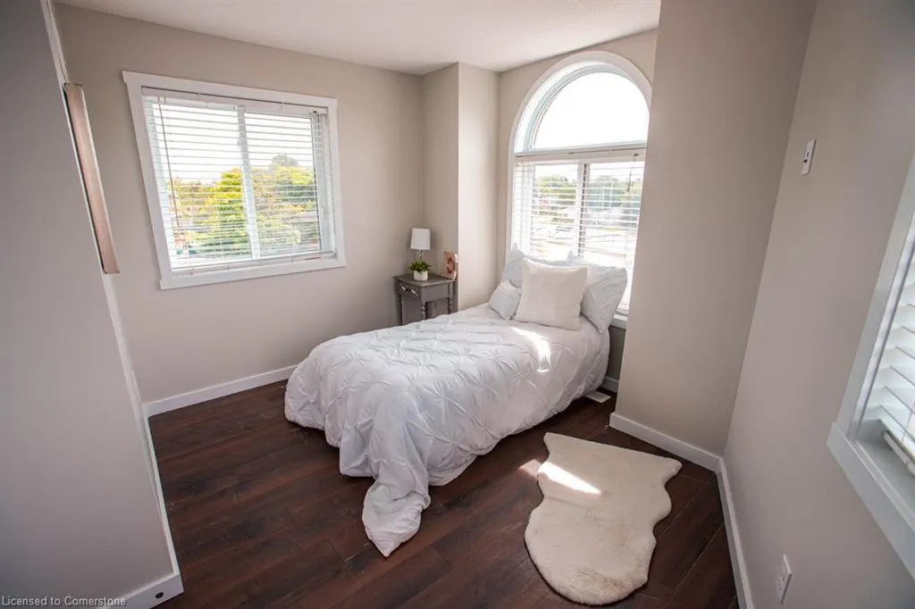 489 East Avenue, #B