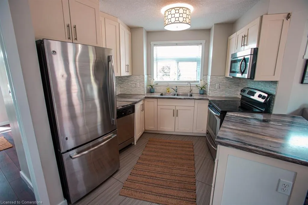 489 East Avenue, #B
