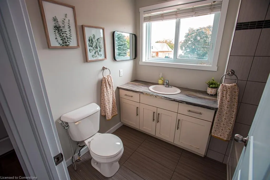 489 East Avenue, #B