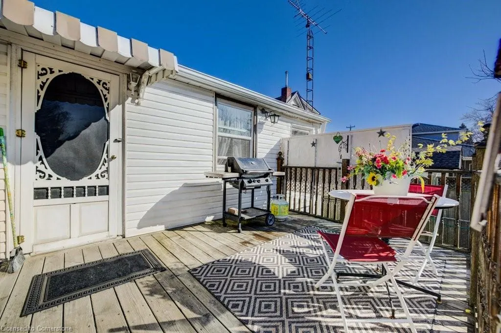 458 Upper Wentworth Street
