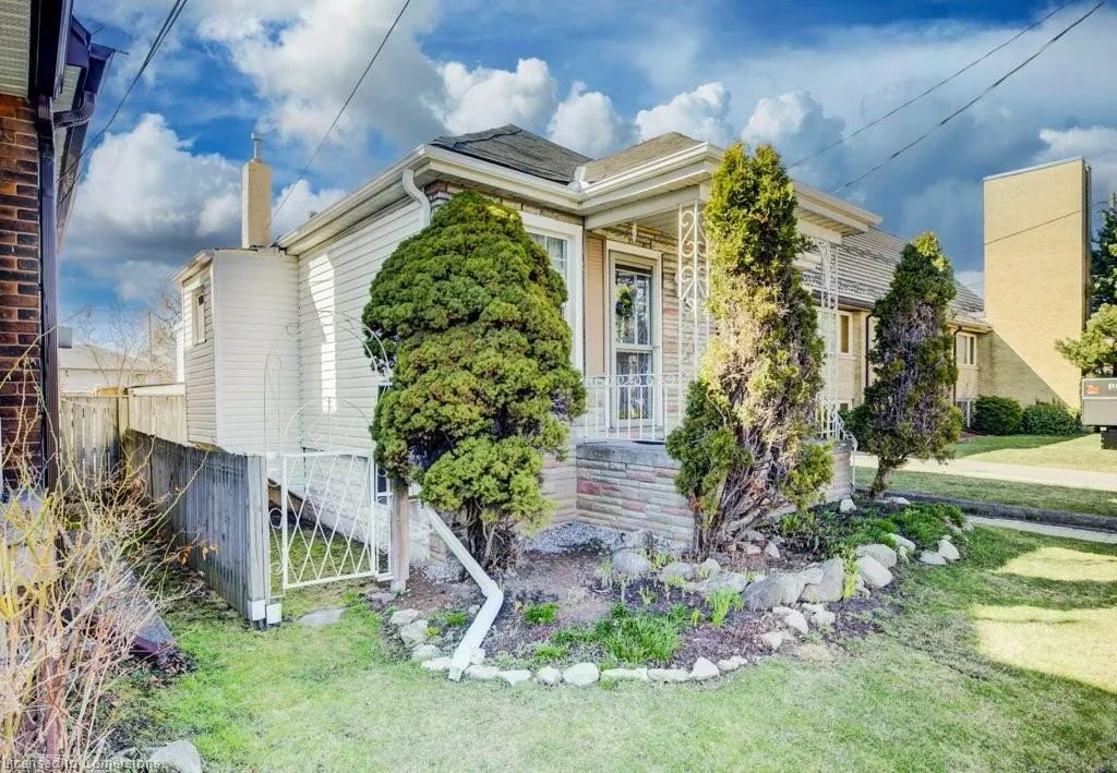 458 Upper Wentworth Street