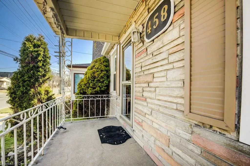 458 Upper Wentworth Street