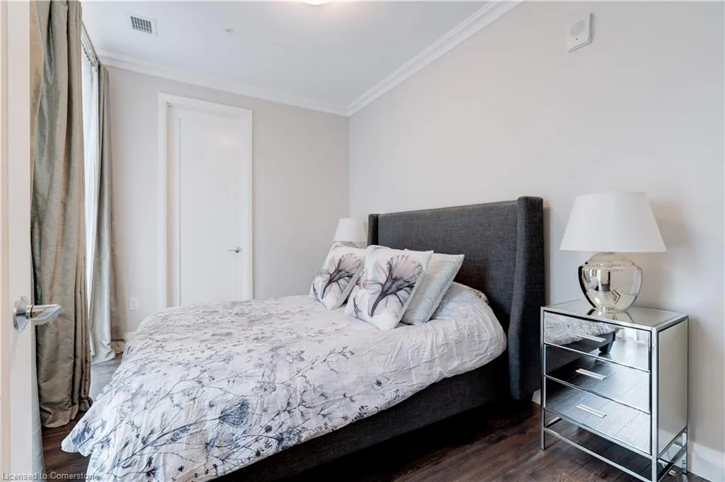 118 King Street E, #307