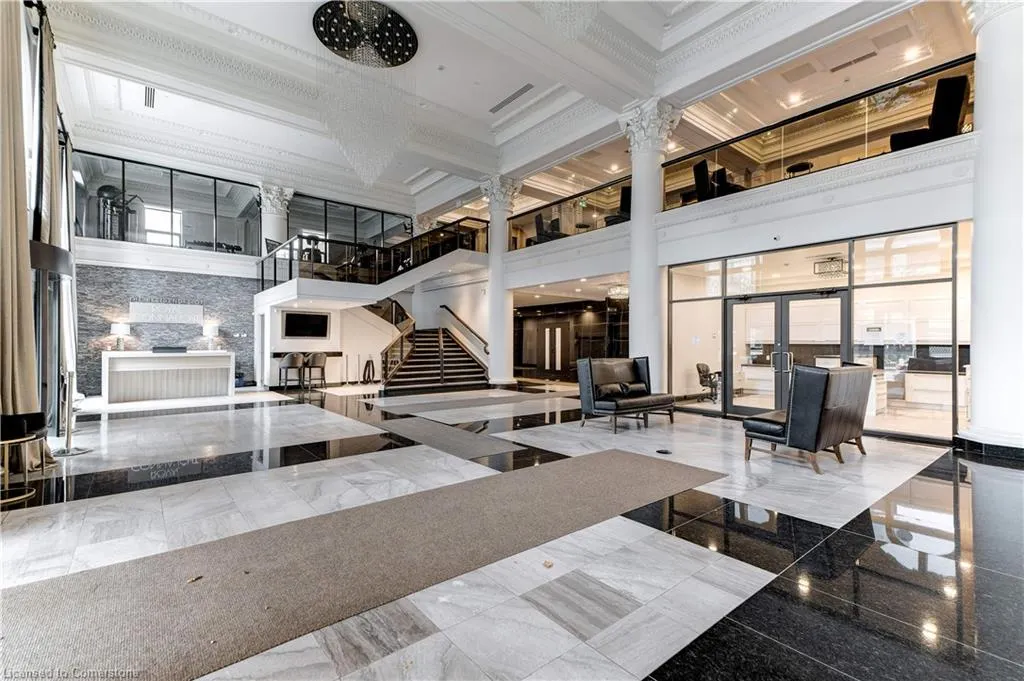118 King Street E, #307