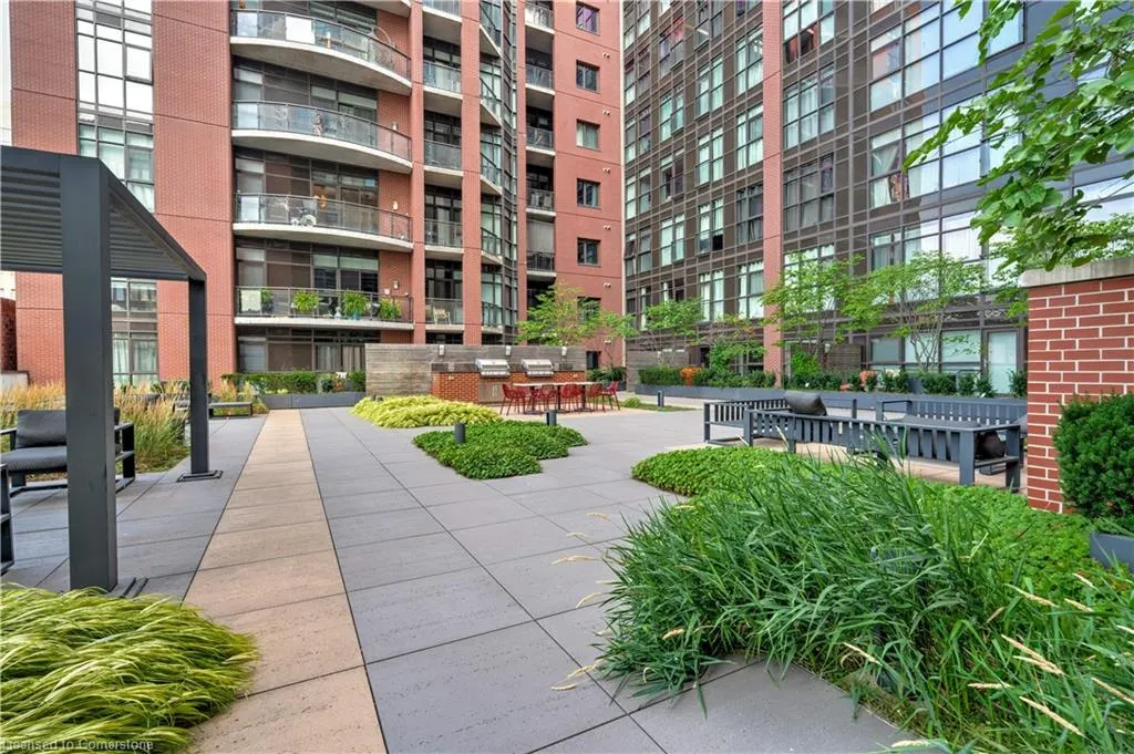118 King Street E, #307