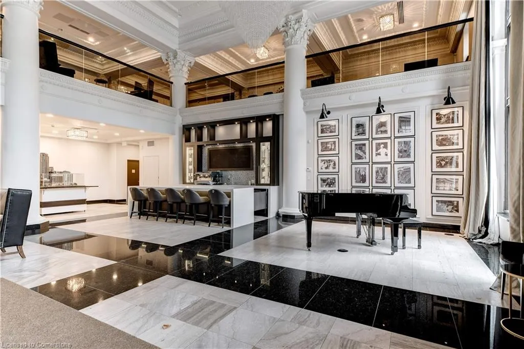 118 King Street E, #307