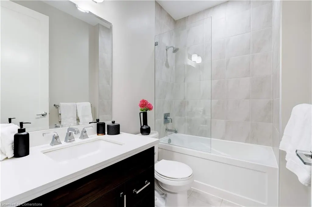 118 King Street E, #307