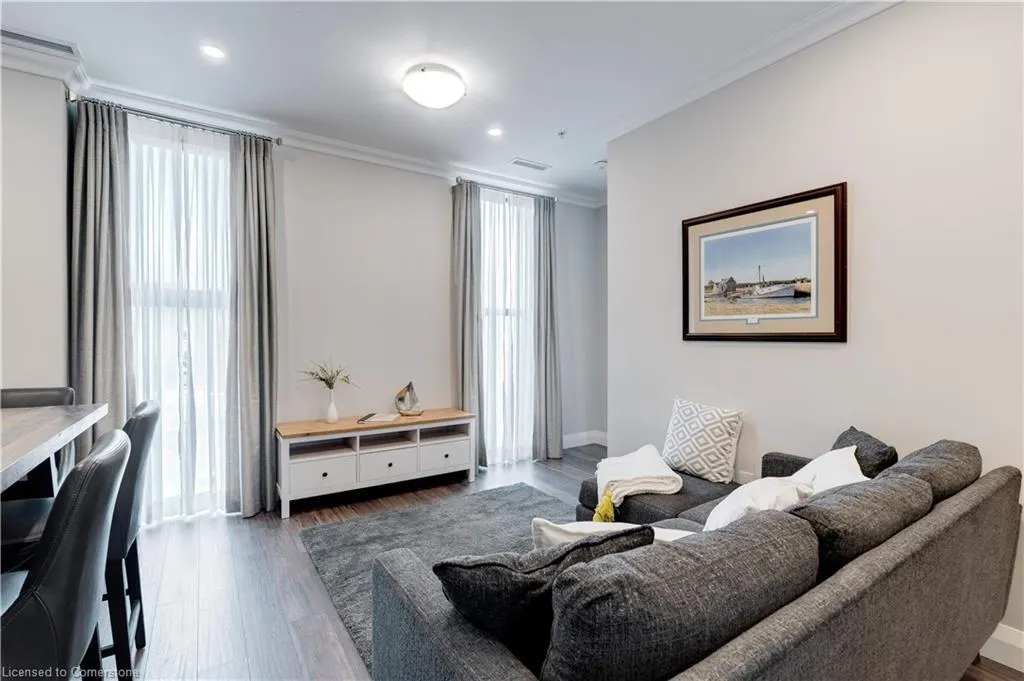 118 King Street E, #307