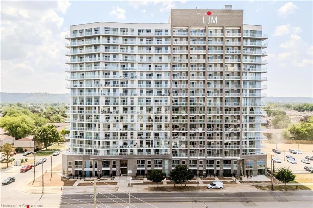 2782 Barton Street E, #814