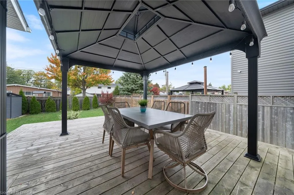 110 Fieldway Drive