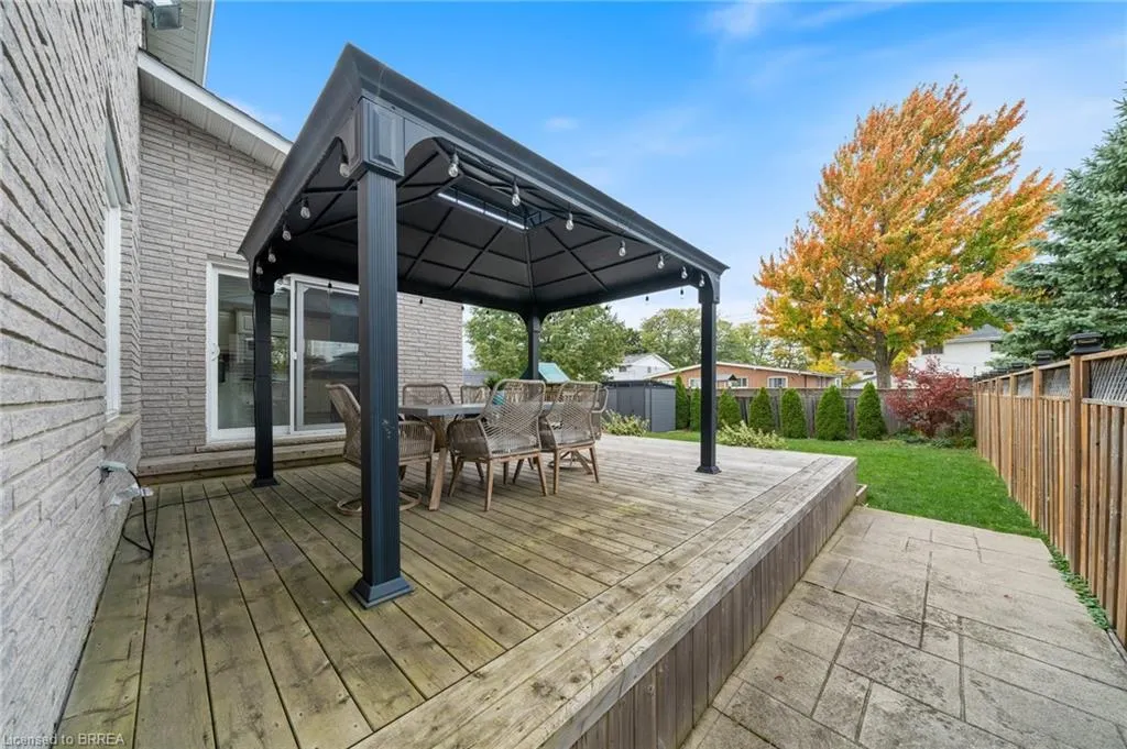 110 Fieldway Drive