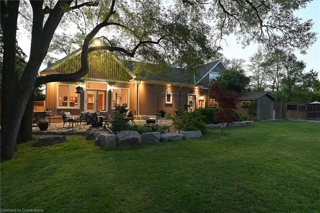 792 Old York Road