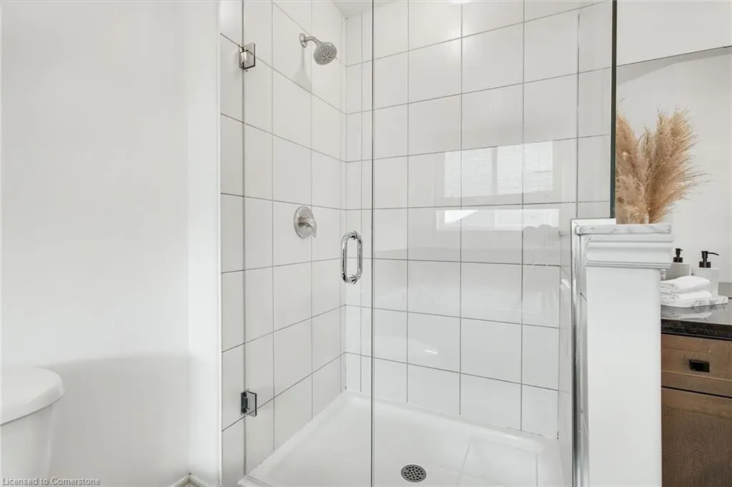 4884 Allan Court