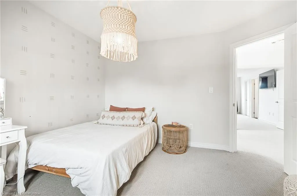 4884 Allan Court