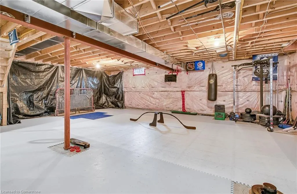 4884 Allan Court