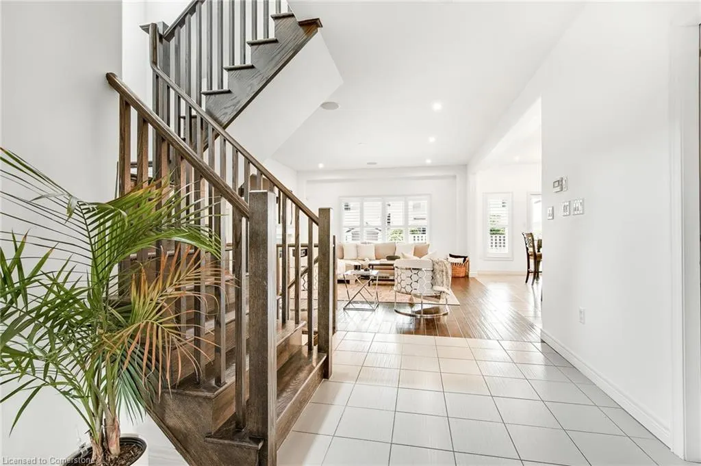 4884 Allan Court