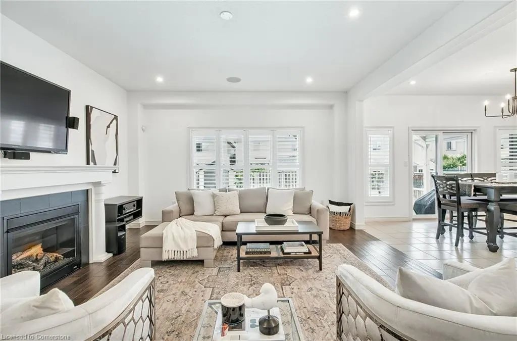 4884 Allan Court
