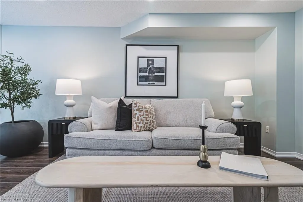 819 Upper Paradise Road, #11