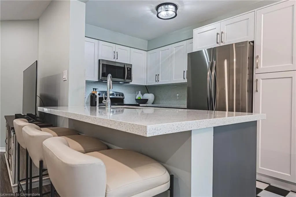 819 Upper Paradise Road, #11