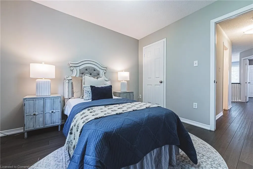 819 Upper Paradise Road, #11