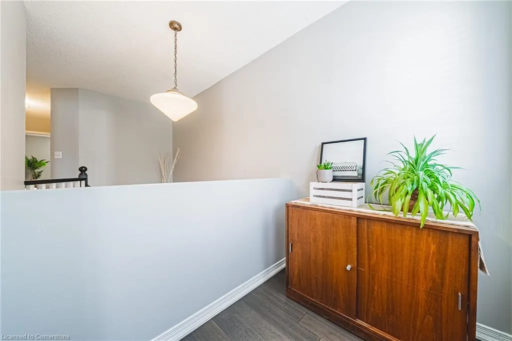 819 Upper Paradise Road, #11