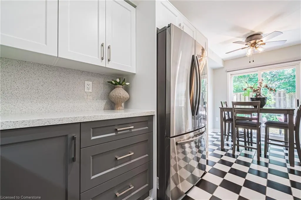 819 Upper Paradise Road, #11