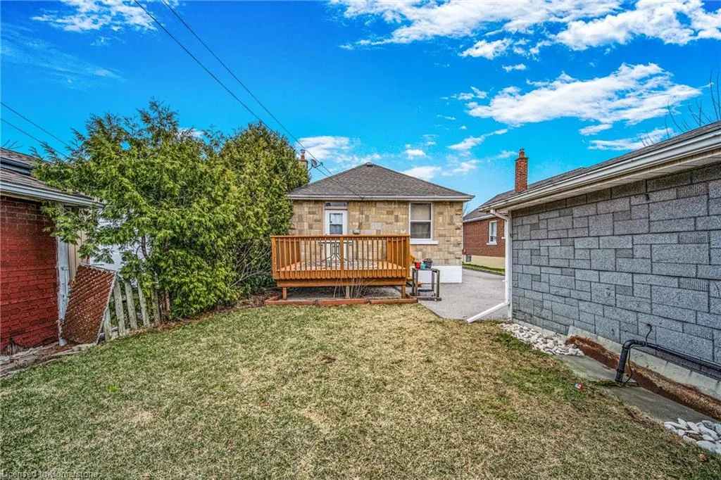 146 Glencarry Avenue, #Upper