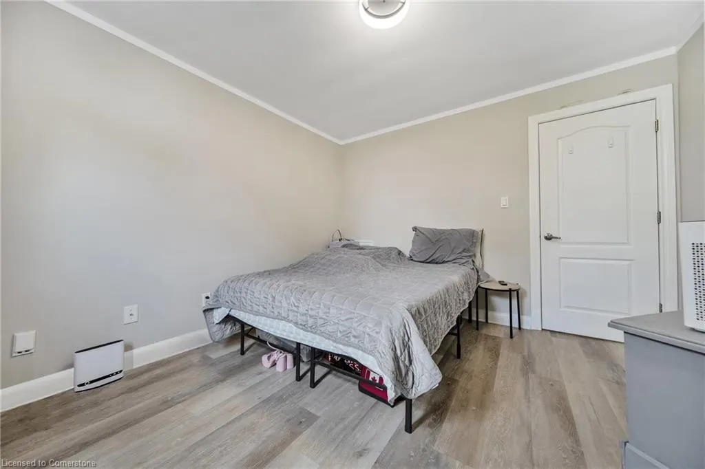 146 Glencarry Avenue, #Upper