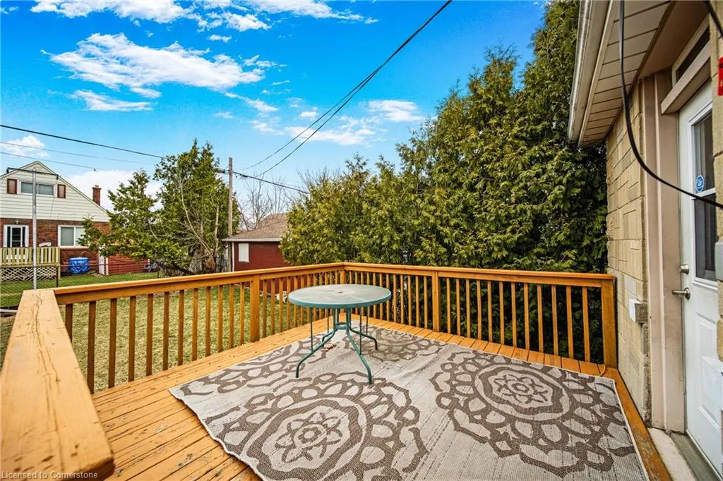 146 Glencarry Avenue, #Upper