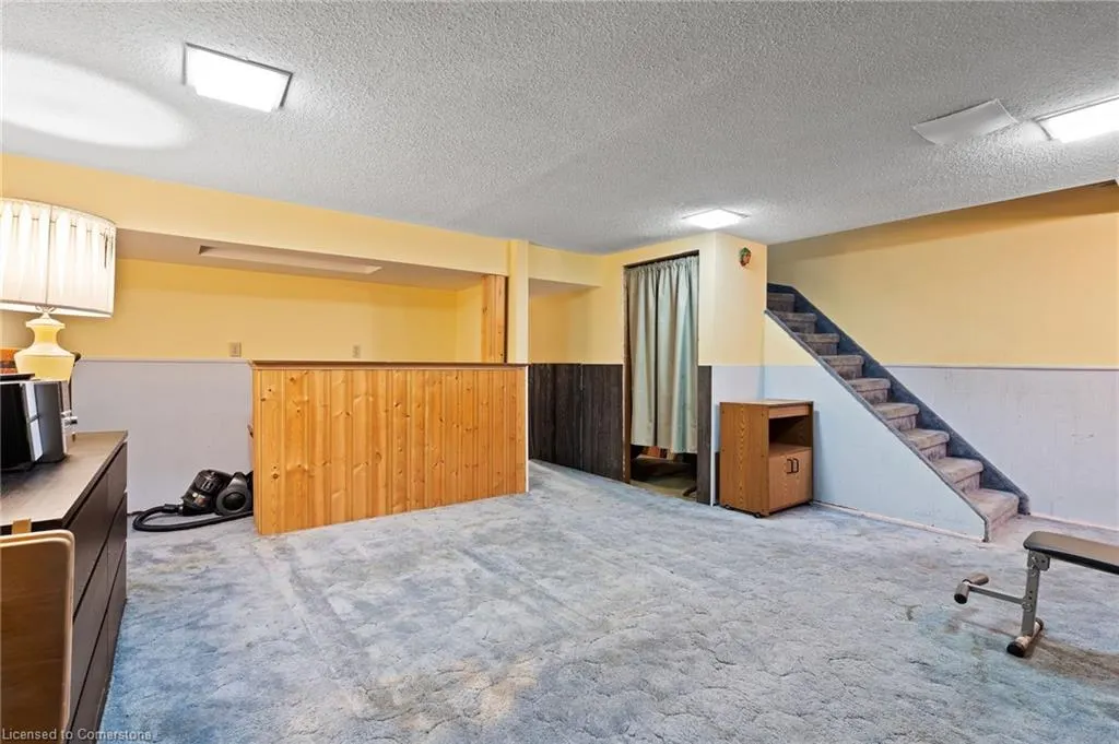 8117 Lynhurst Drive