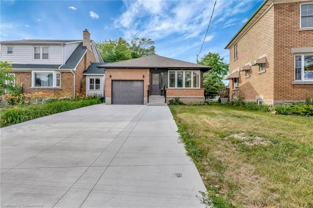 126 Highland Road W