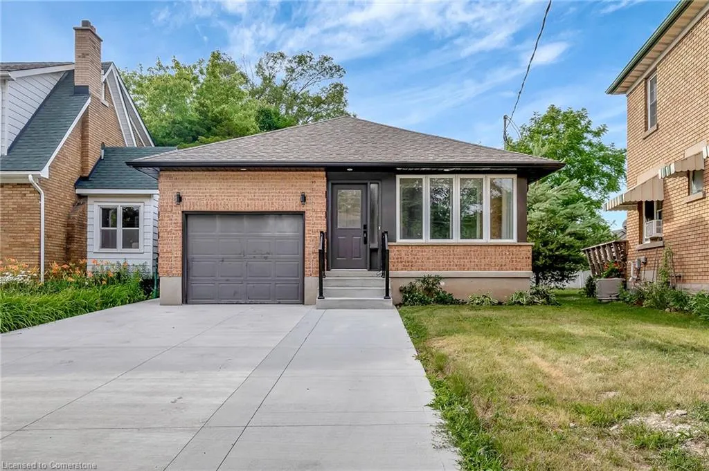 126 Highland Road W