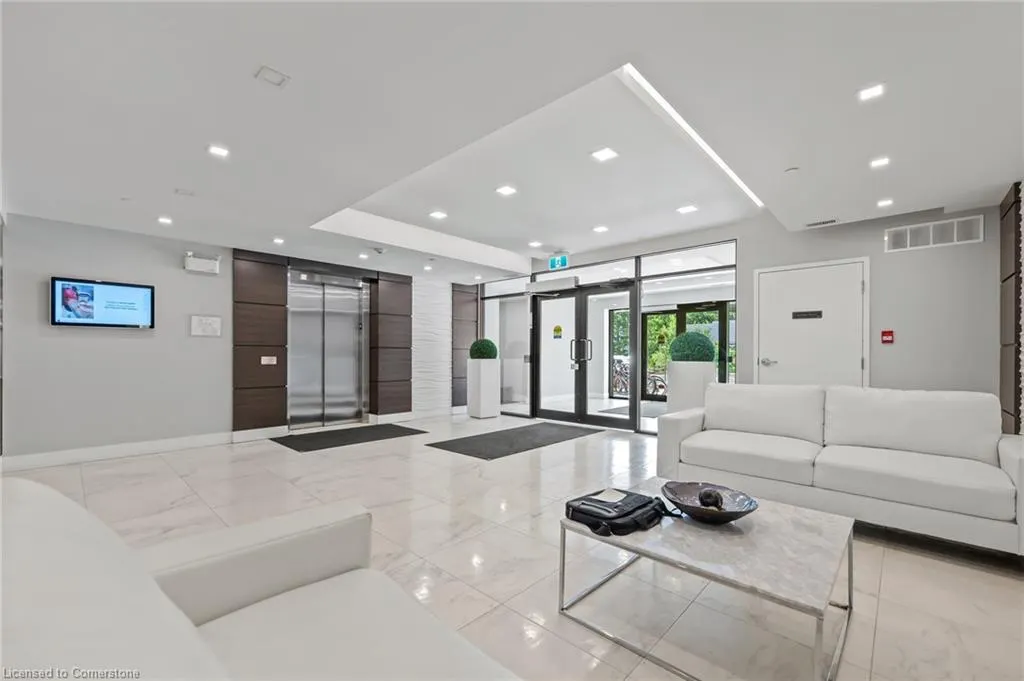 1280 Gordon Street, #103