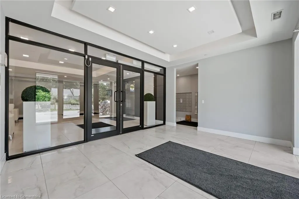 1280 Gordon Street, #103