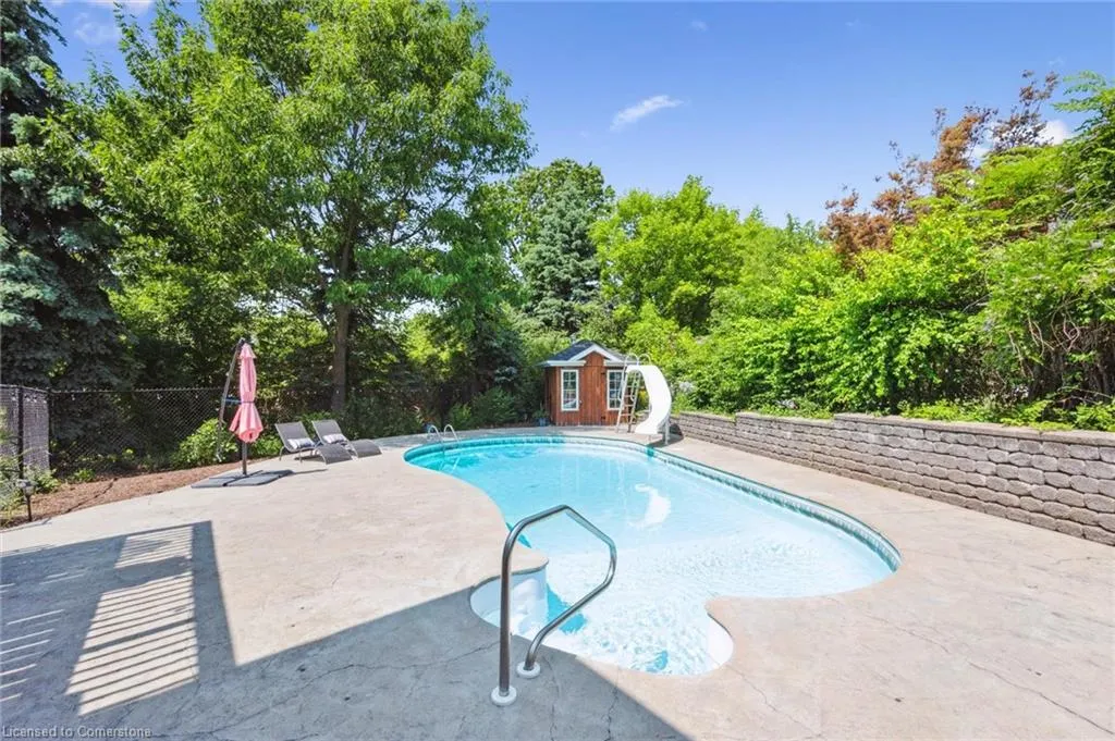 16 Elderberry Court