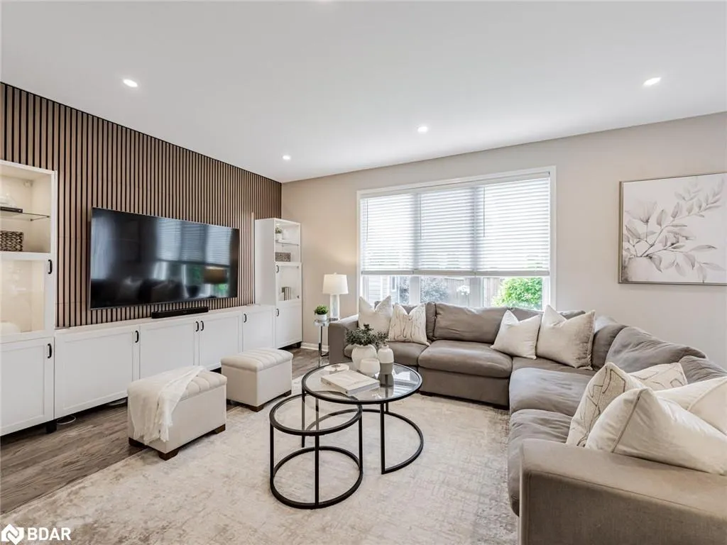 439 Zuest Crescent