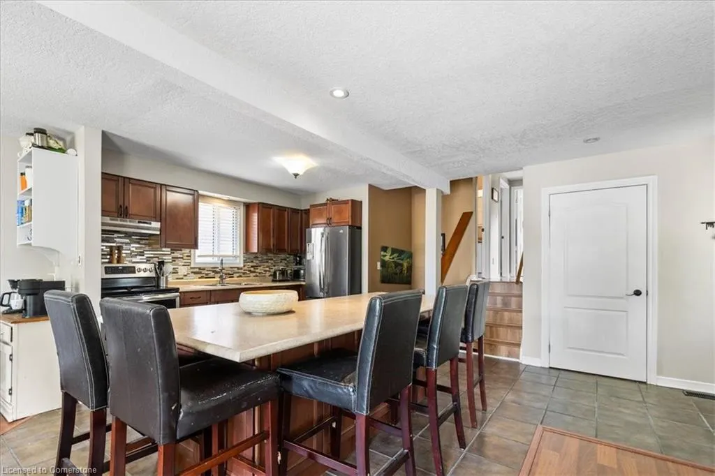 87 Old Carriage Drive