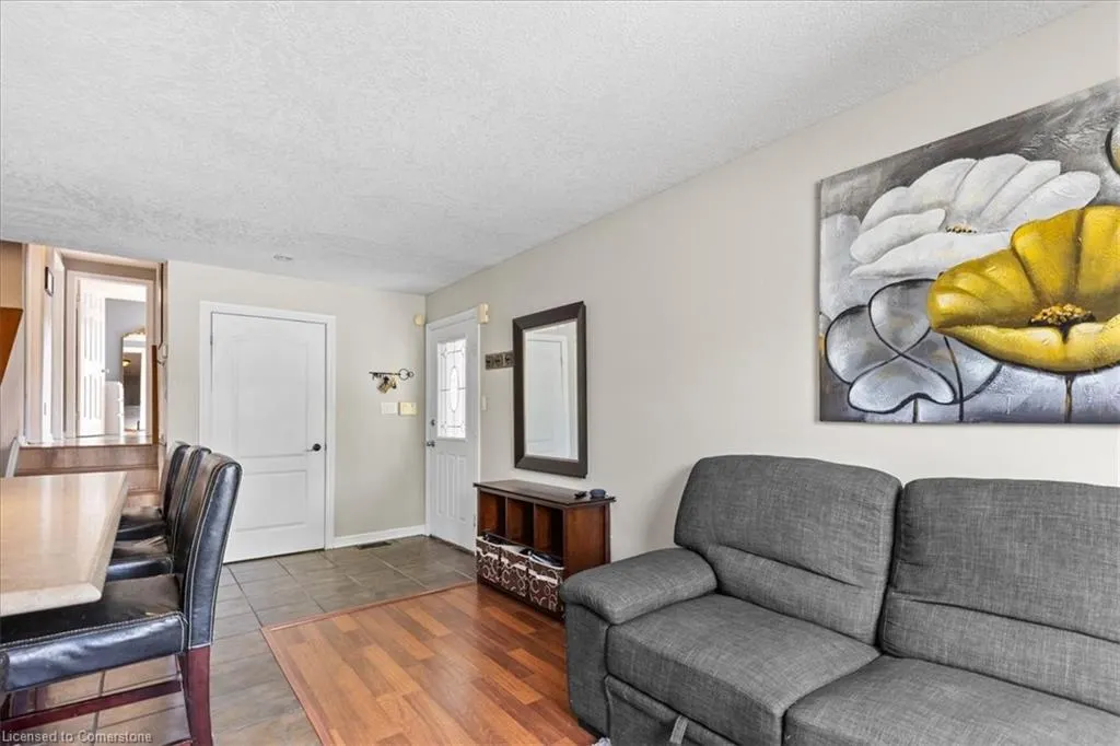 87 Old Carriage Drive