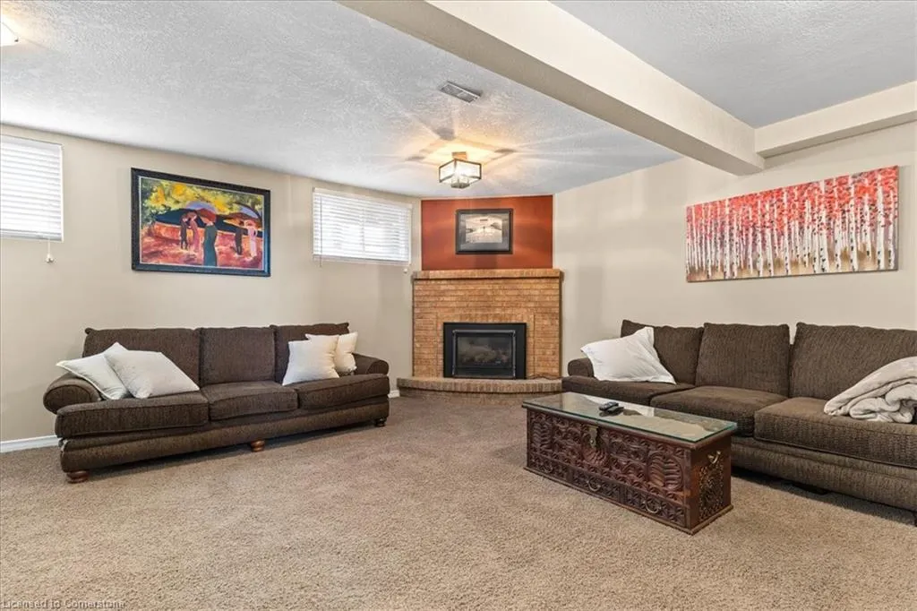 87 Old Carriage Drive
