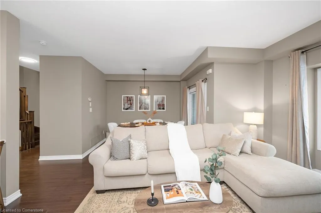 215 Dundas Street E, #29