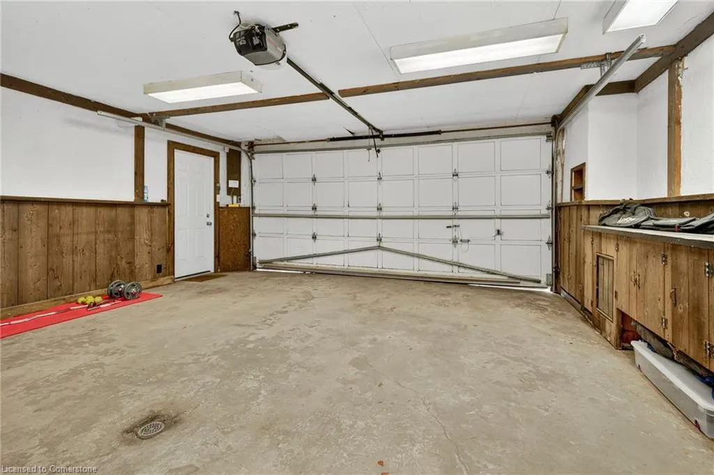 64 Vola Court