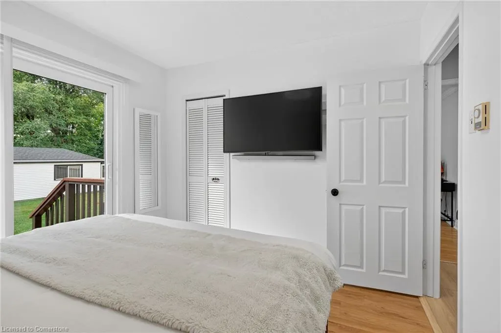 64 Vola Court