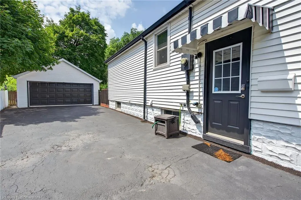 64 Vola Court