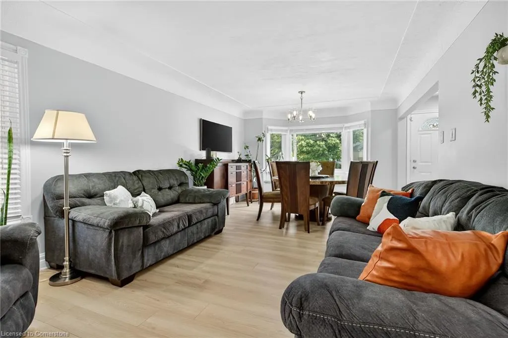 64 Vola Court