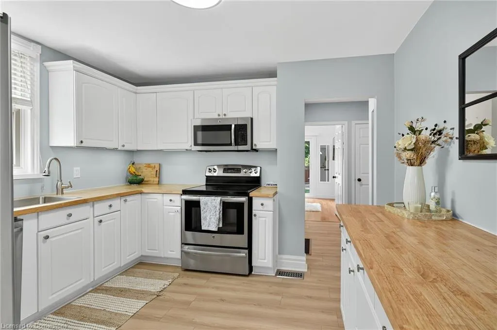 64 Vola Court